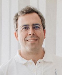 Dr. Javier Santamaria
